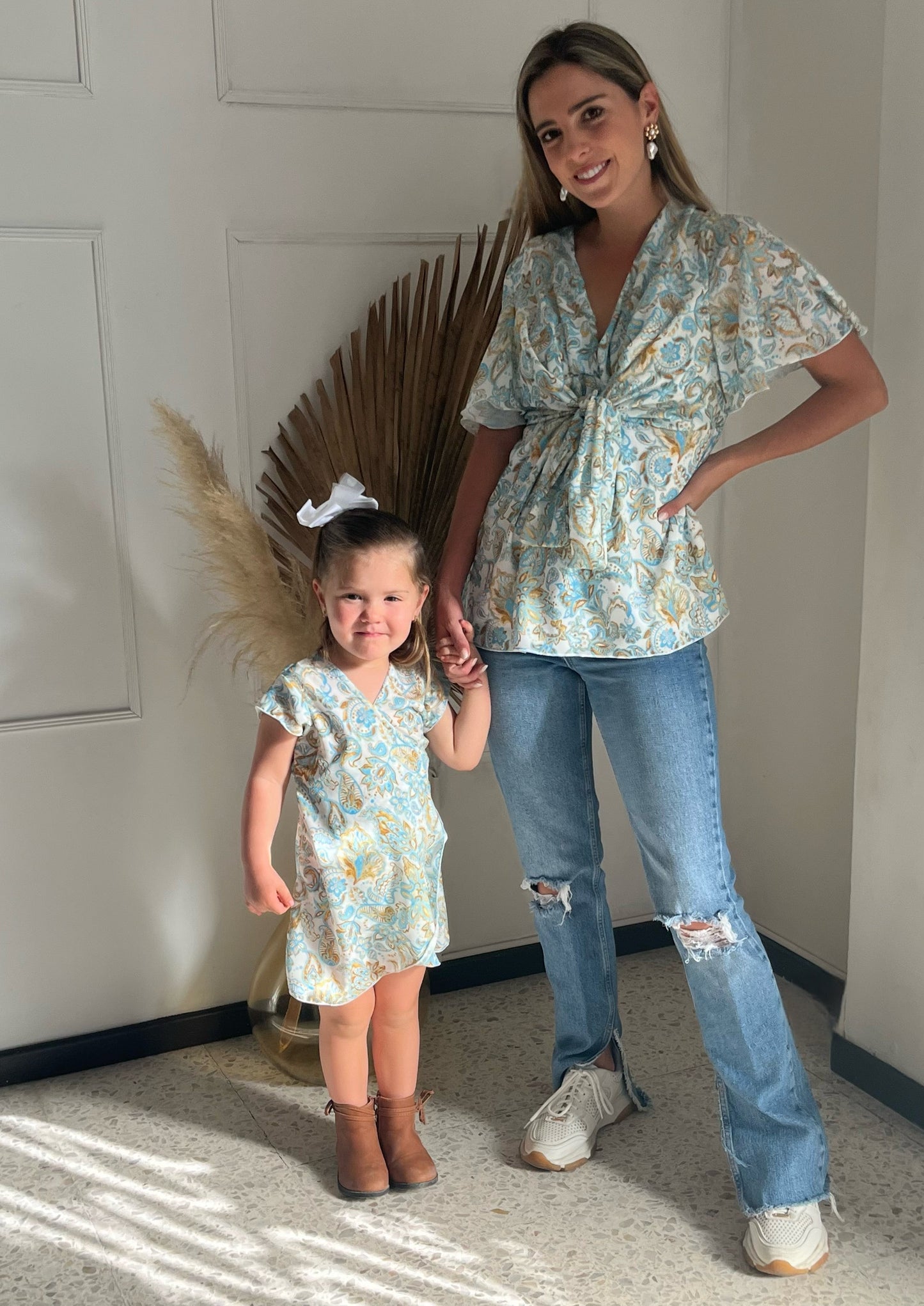 Match, verde parsley (Blusa mamá G vestido niña 3 años)